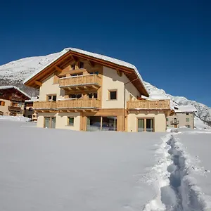  Chalet Cuna Bela Italia
